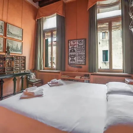 Ca' Del Mondo Novo, The Alcantara Apartment Close To San Marco And Rialto Veneza Exterior foto